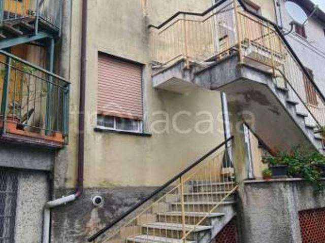 Appartamento in vendita a Lumarzo, Liguria
