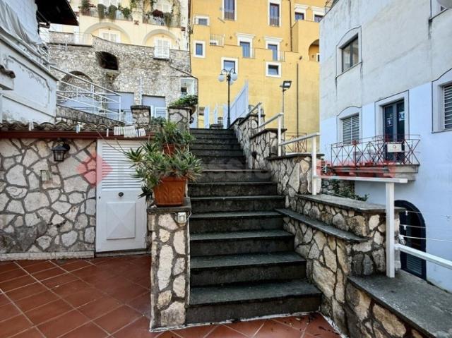 Appartamento in vendita a Gaeta Medievale, Gaeta
