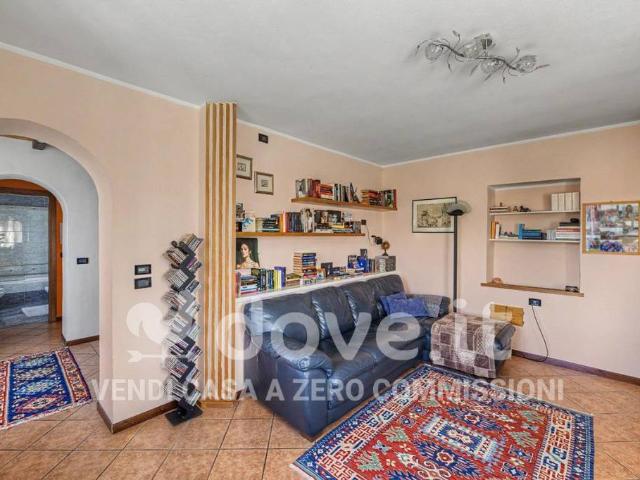 Appartamento in vendita a Comunità Montana Valli del Verbano, Luino