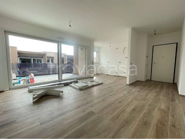 Appartamento in vendita a Montano Lucino, Lombardia