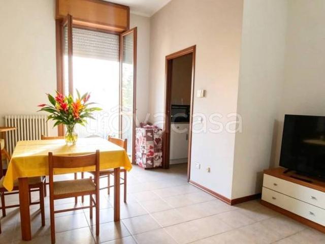 Appartamento in vendita a Re, Reggio Emilia