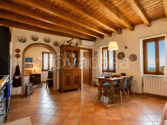 Appartamento in vendita a Terzorio, Liguria