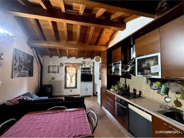 Appartamento in vendita a Traversetolo, Reggio Emilia