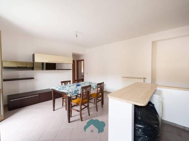 Appartamento in vendita a Villaggio Rinascita, Roma Capitale