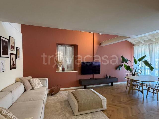 Appartamento in vendita a Semonte, Vertova