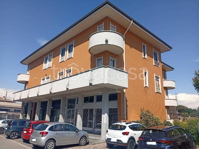 Appartamento in vendita a Arosio, Lombardia
