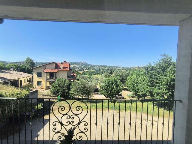 Villa Indipendente in vendita a Montefiascone, Lazio