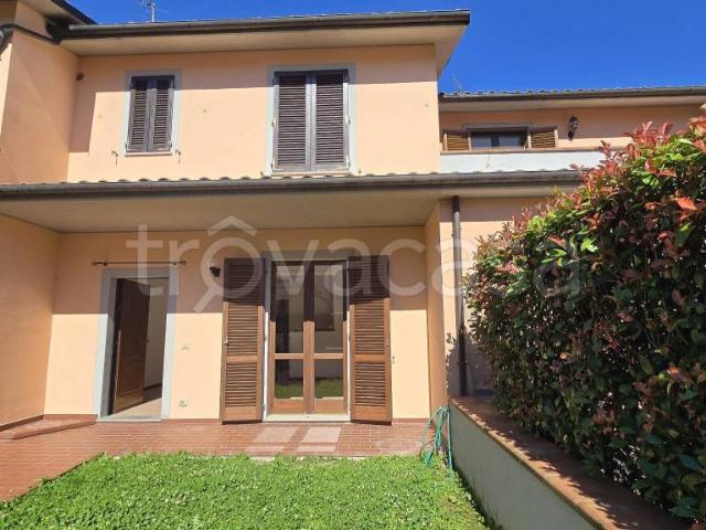 Villa Schiera in vendita a Unione dei comuni Media Valle del Serchio, Barga