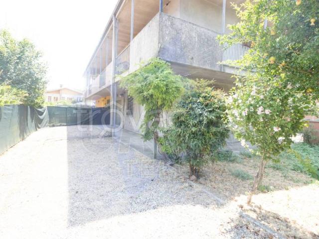 Villa Schiera in vendita a Bondeno, Ferrara