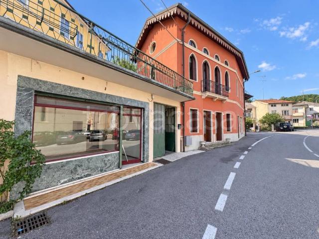 Villa Schiera in vendita a Brogliano, Vicenza