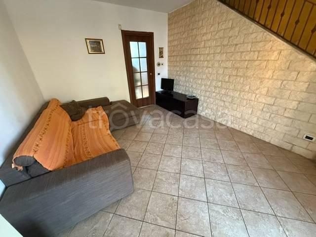 Villa Schiera in vendita a Calvenzano, Lombardia