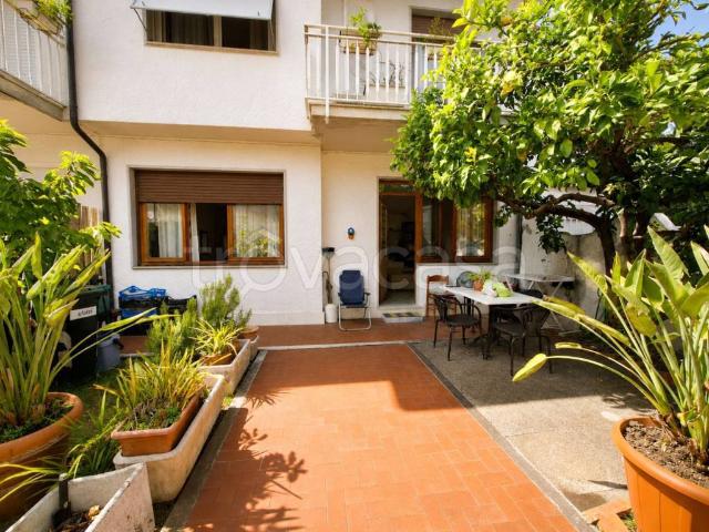 Villa Schiera in vendita a Marina di Carrara, Carrara
