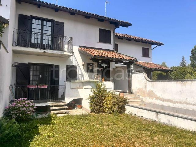 Villa Schiera in vendita a Castagnole delle Lanze, Piemonte