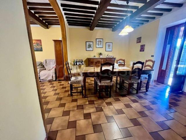 Villa Schiera in vendita a Castelfranco di Sotto, Pisa
