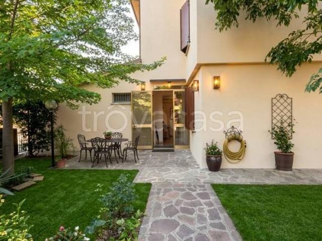 Villa Schiera in vendita a Unione Comuni Modenesi Area Nord, Cavezzo