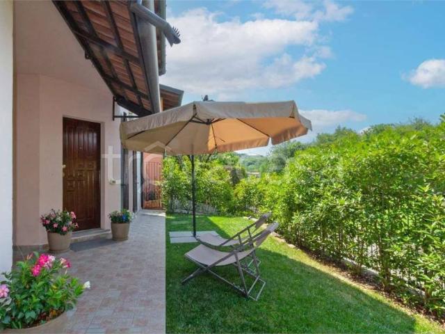 Villa Schiera in vendita a Unione dei comuni del Medio Verbano, Leggiuno