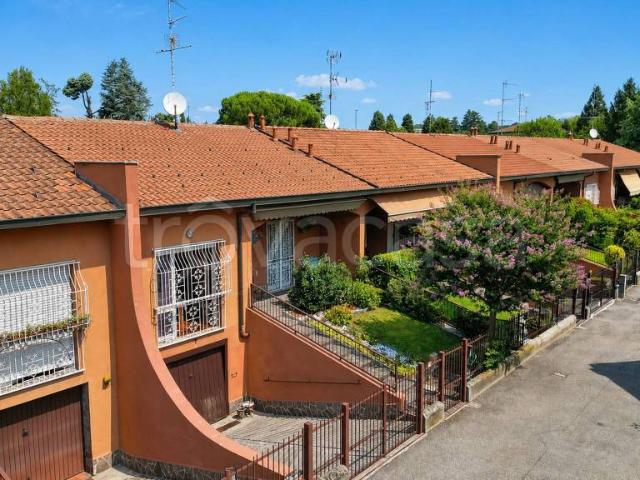 Villa Schiera in vendita a Oltresempione, Legnano