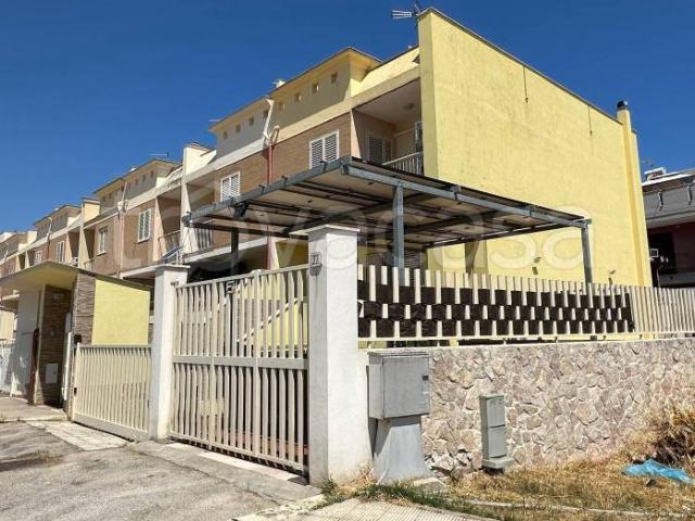 Villa Schiera in vendita a Villaggio Belgiovine, Puglia