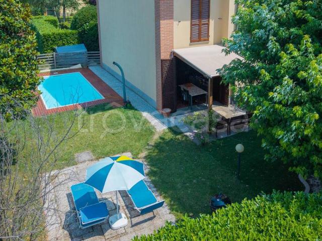 Villa Schiera in vendita a Dorotina, Mozzo