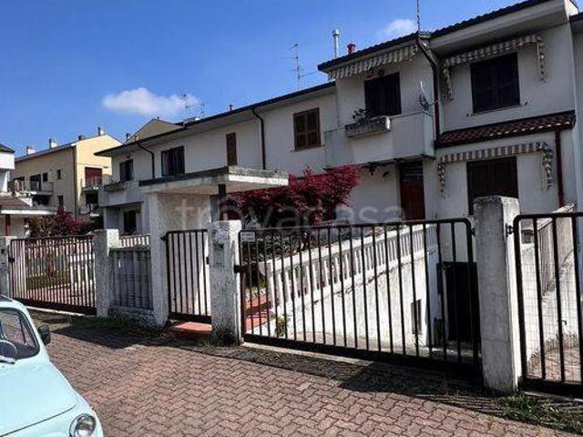 Villa Schiera in vendita a Ornago, Lombardia