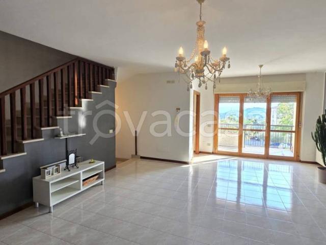 Villa Schiera in vendita a Cenerente, Umbria