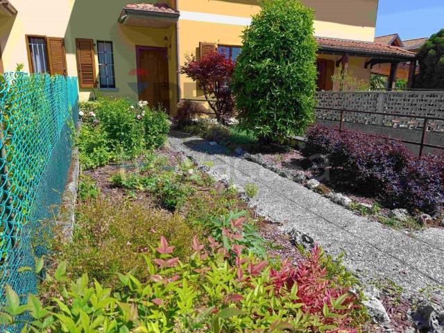 Villa Schiera in vendita a Presezzo, Lombardia