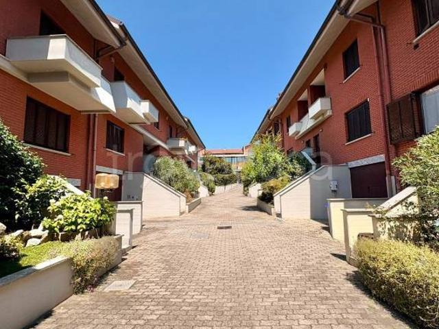 Villa Schiera in vendita a Villaggio Aurora, Piemonte