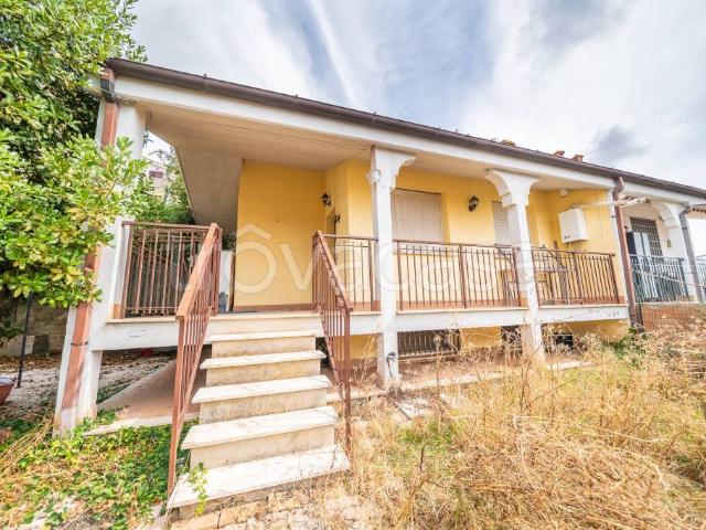 Villa Schiera in vendita a Castel di Decima, Roma