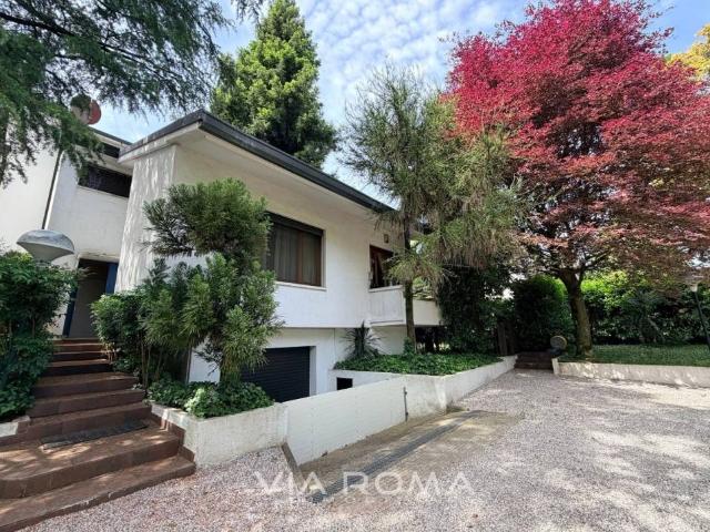 Villa Schiera in vendita a Villaggio dei Fiori, Spinea