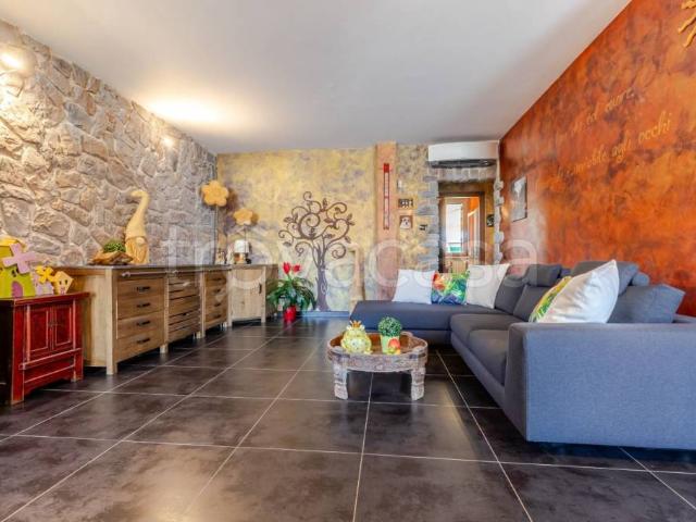 Villa Schiera in vendita a Ronchi di Abbiate, Tradate