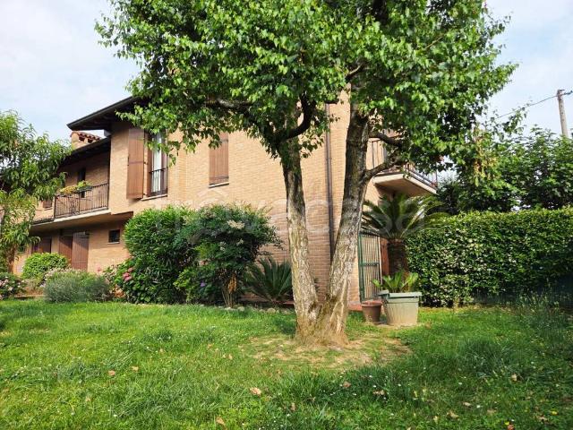 Villa Schiera in vendita a Roncola, Treviolo