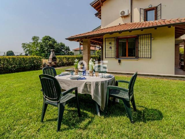 Villa Schiera in vendita a Oreno, Vimercate