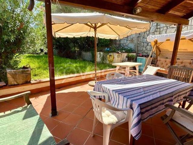Villa Schiera in vendita a Ameglia, Liguria