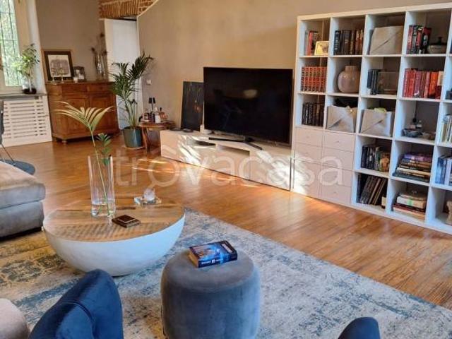 Villa Indipendente in vendita a Bereguardo, Lombardia
