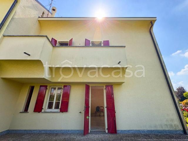 Villa Schiera in vendita a Biassono, Lombardia