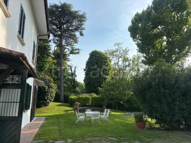 Villa Indipendente in vendita a Santo Stefano, Bologna