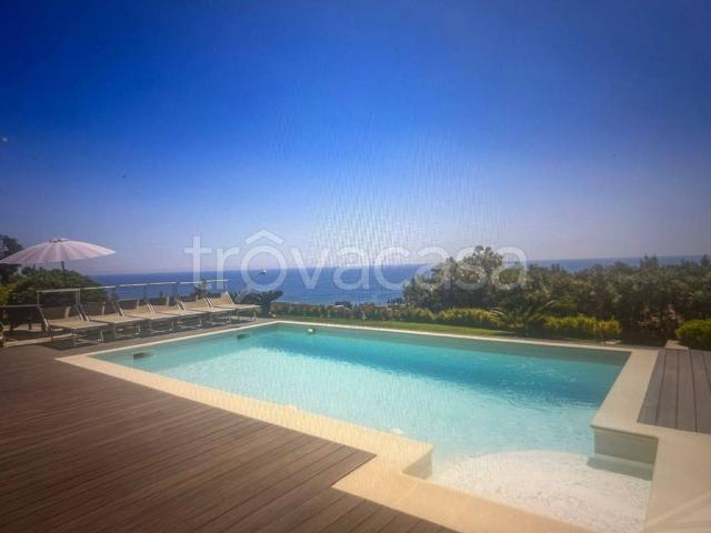 Villa Indipendente in vendita a Arziglia, Bordighera