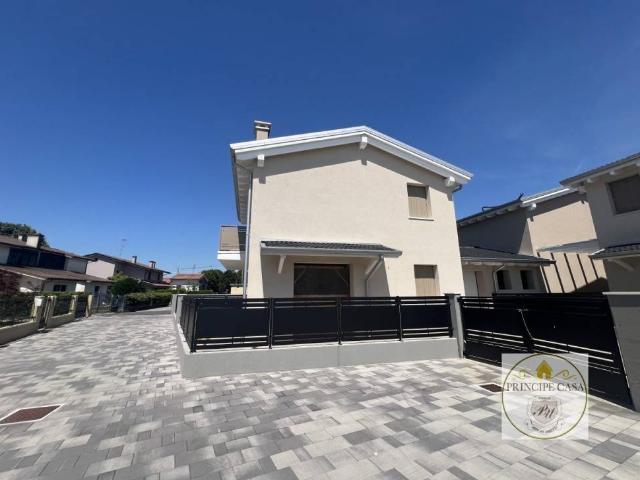 Villa Indipendente in vendita a Borgo Veneto, Saletto