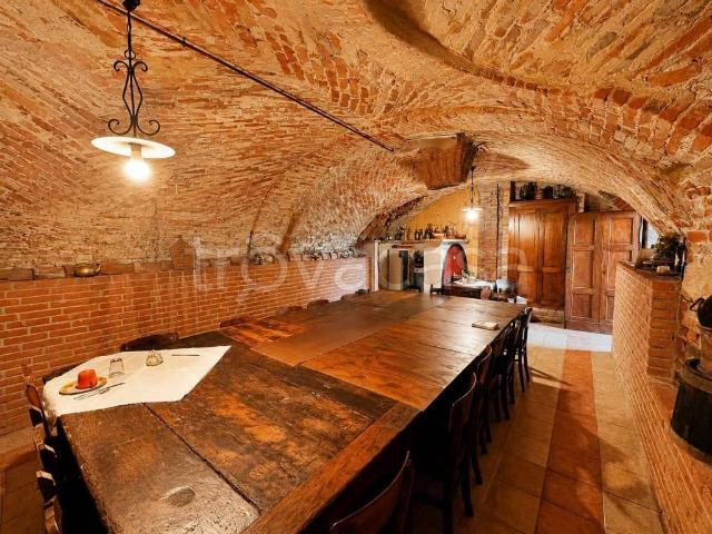 Villa Indipendente in vendita a Piemonte, Asti