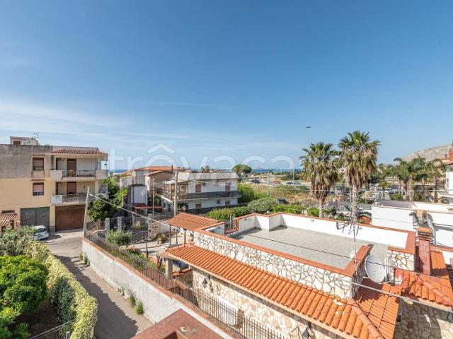 Villa Indipendente in vendita a Carini, Sicilia