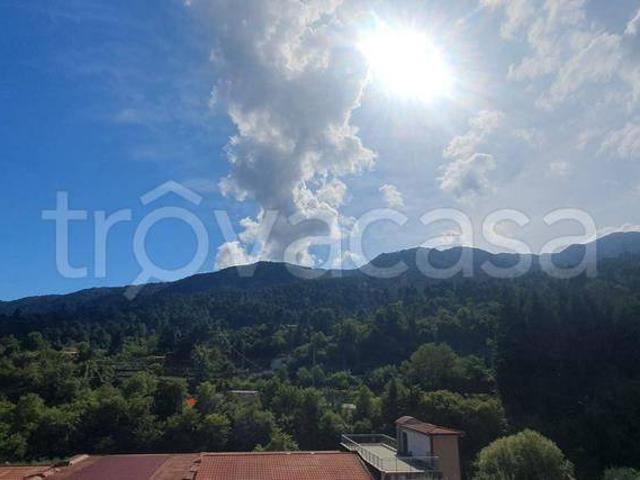 Villa Indipendente in vendita a Baiardo, Liguria