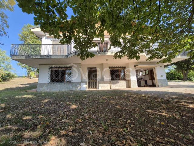 Villa Indipendente in vendita a Cerro Tanaro, Asti