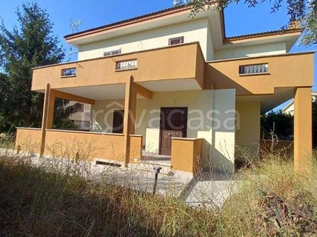 Villa Indipendente in vendita a Fontana Ficona, Roma Capitale