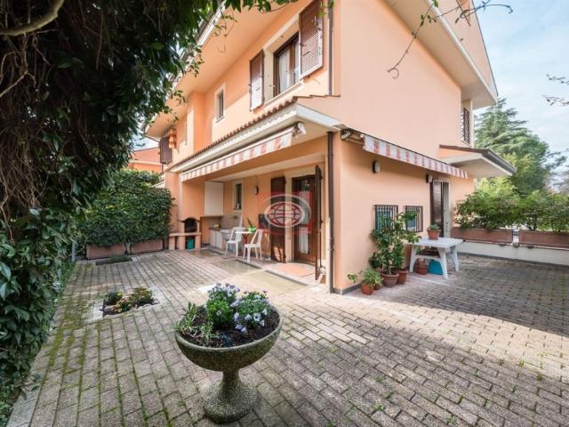 Villa Indipendente in vendita a Unione dei comuni Valle del Savio, Cesenà