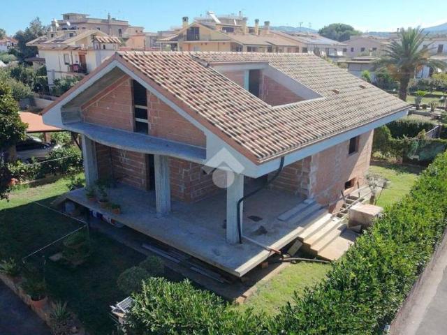 Villa Indipendente in vendita a Villaggio Vigna Fiorita, Roma Capitale