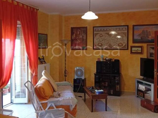 Villa Indipendente in vendita a Cisterna di Latina, Latina