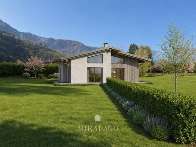 Villa Indipendente in vendita a Chiaro, Colico