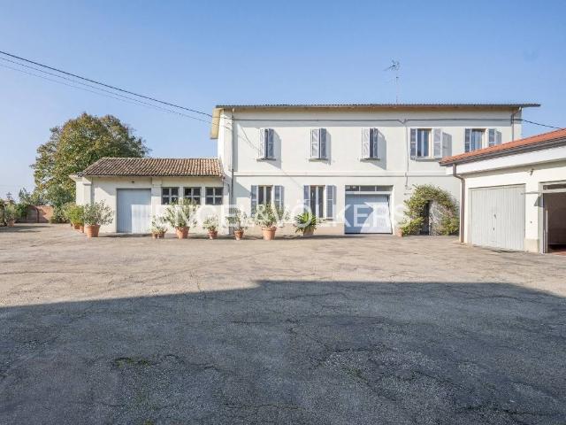 Villa Indipendente in vendita a Lemignano, Collecchio