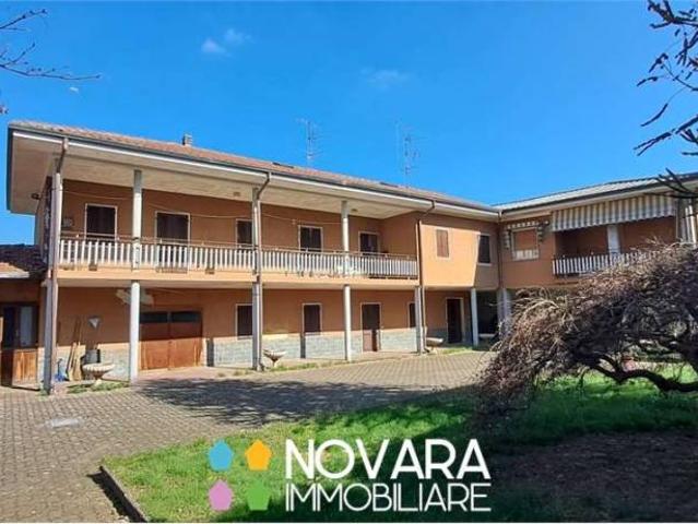 Villa Indipendente in vendita a Piemonte, Novara