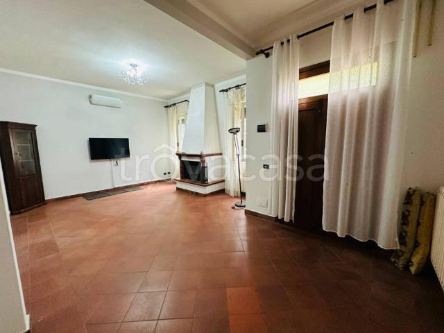 Villa Indipendente in vendita a Ferrara, Reggio Emilia